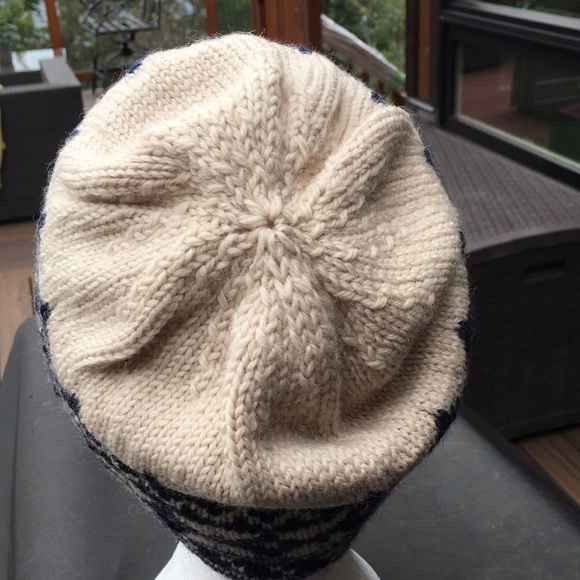 Hand Knit Nordic Hat/Toque/Beanie - Picture 2 of 3